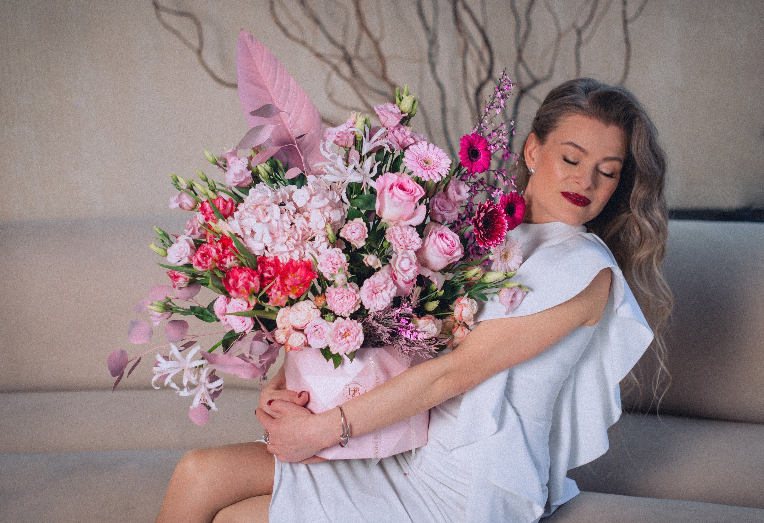 Авторська Квіткова композиція “Blossom” з 10 видів квітів