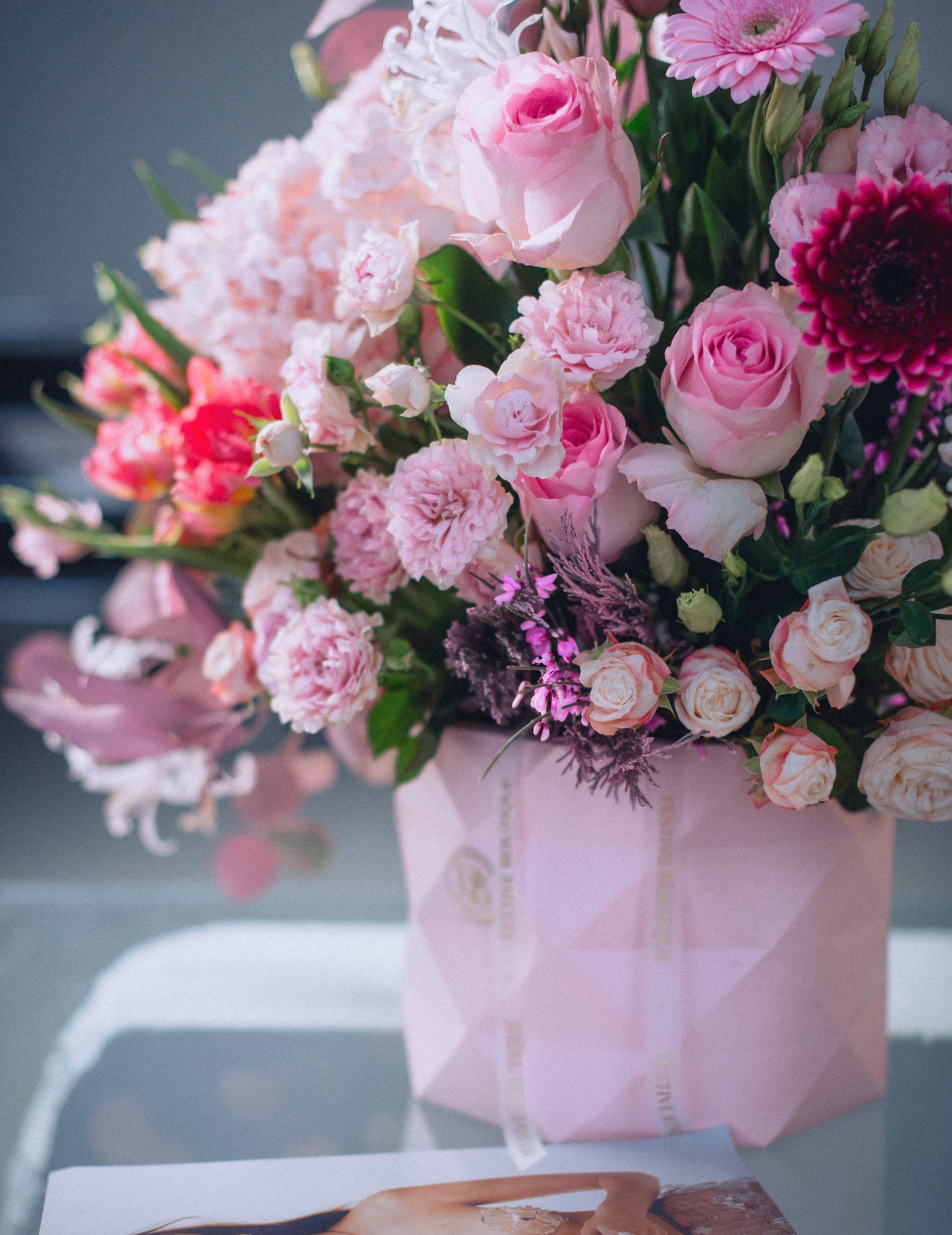 Авторська Квіткова композиція “Blossom” з 10 видів квітів