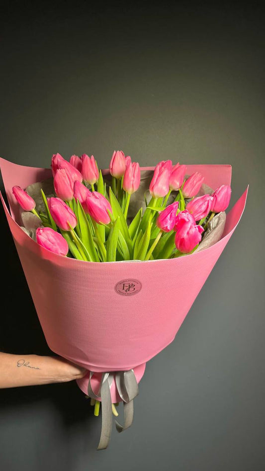 Монобукет рожевих тюльпанів