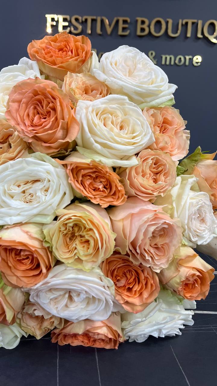 Монобукет-мікс з еквадорських троянд