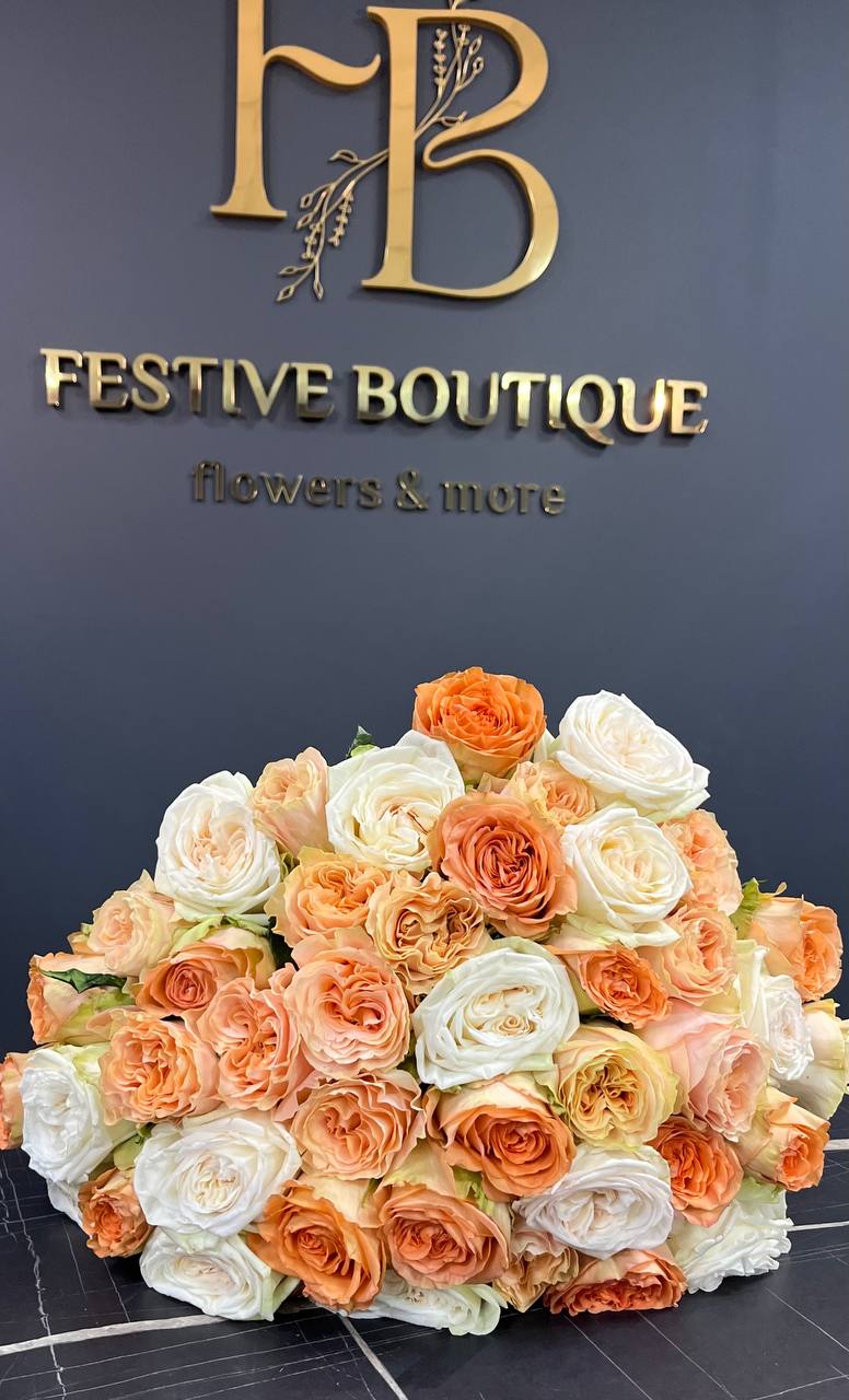 Монобукет-мікс з еквадорських троянд