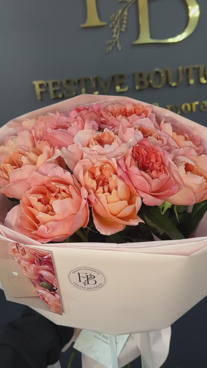 Монобукет з півонієвидної троянди Dragon Fly